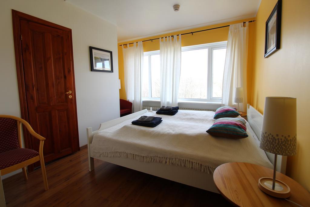 Guesthouse Steinsholt ภายนอก รูปภาพ